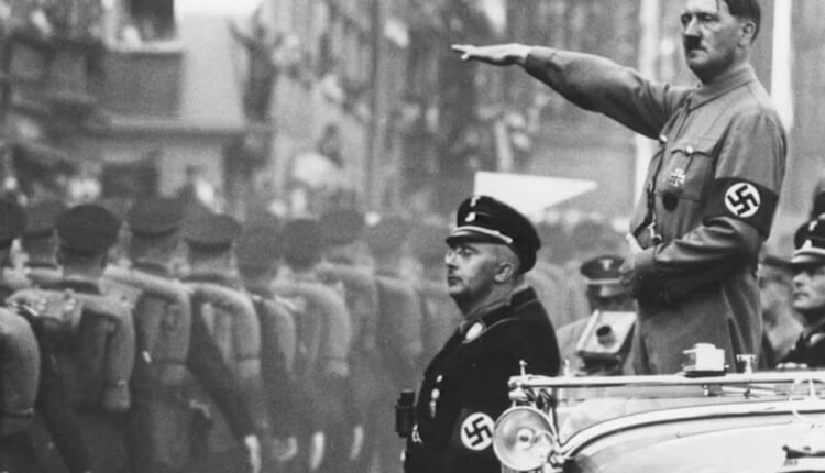 تعرف على قصة حياة أدولف هتلر